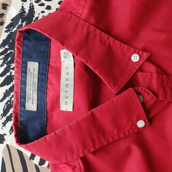 Red Retreat Short Sleeve Button Shirt - Picture 2 of 5